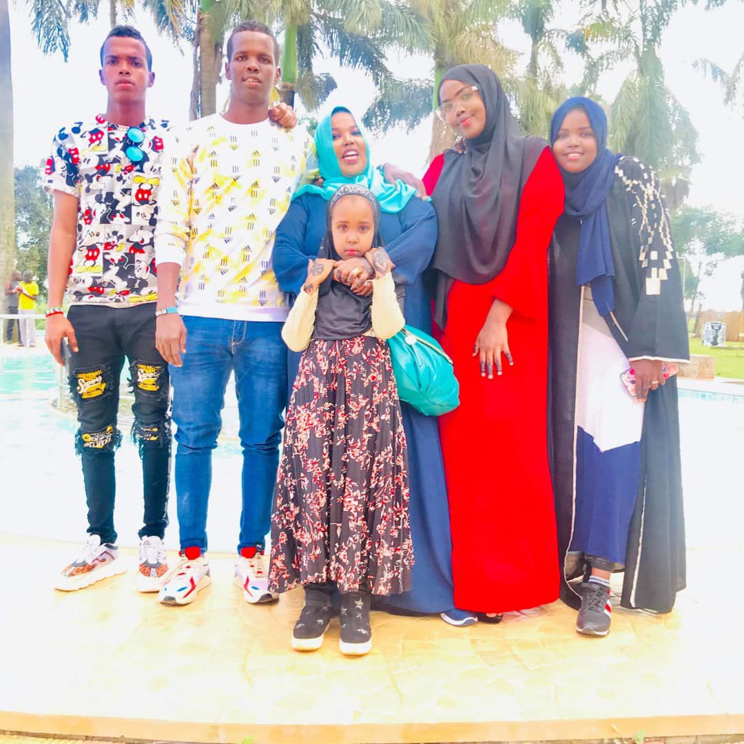 Somali-family.jpg